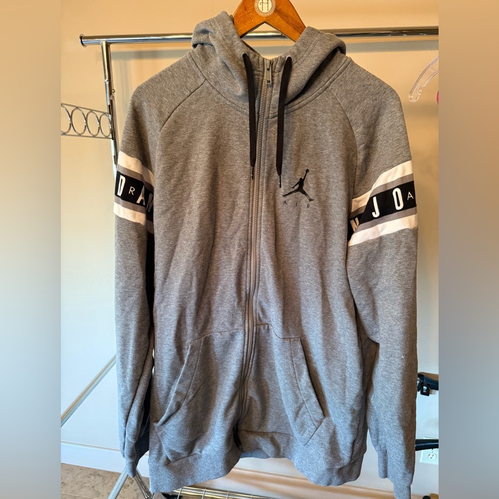 Jordan Men's Zip-Up Sweater in Gray